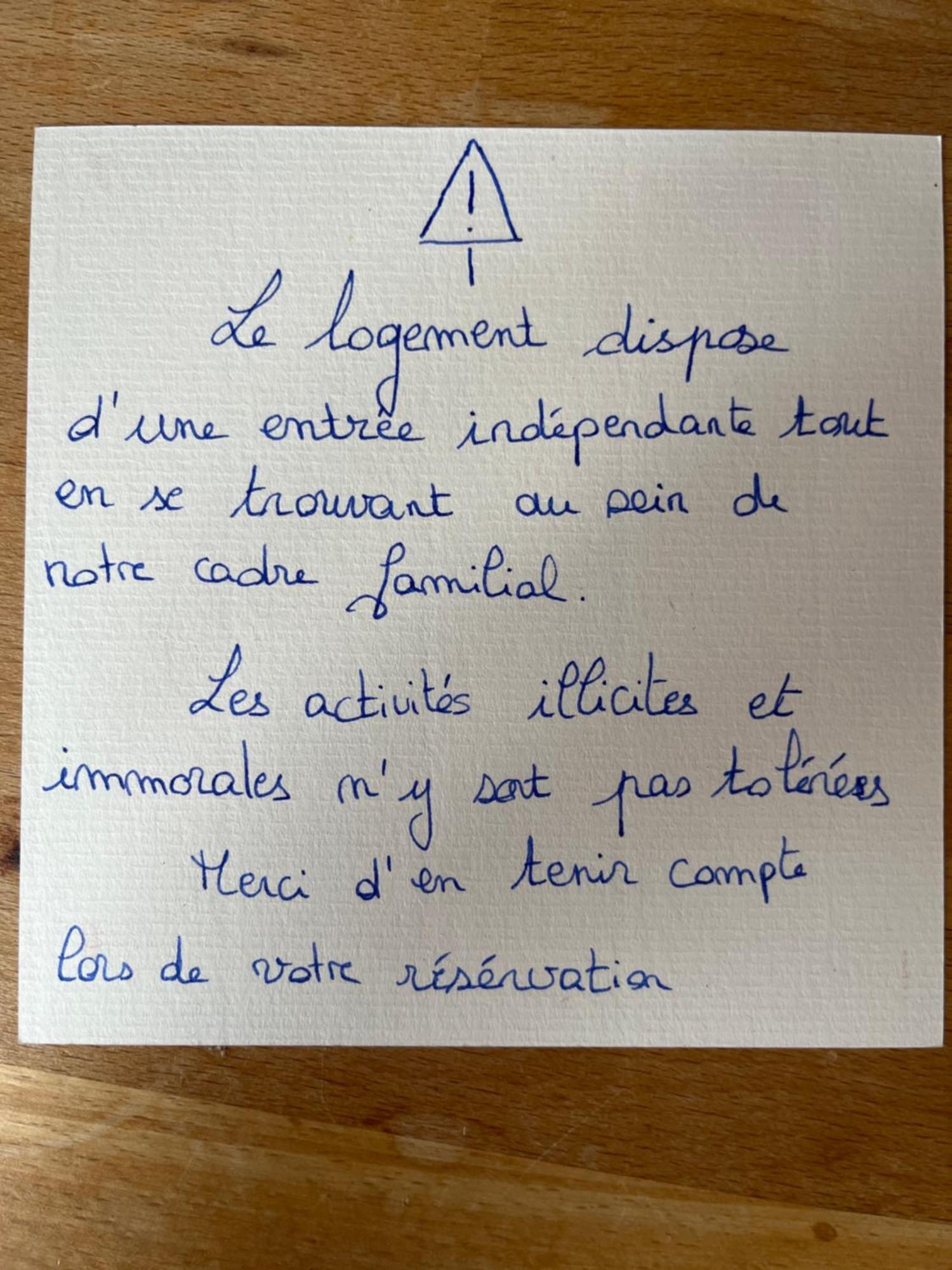 阿拉斯Au Pied Du Beffroi公寓 外观 照片